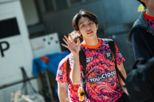 f0rsakeN of Paper Rex